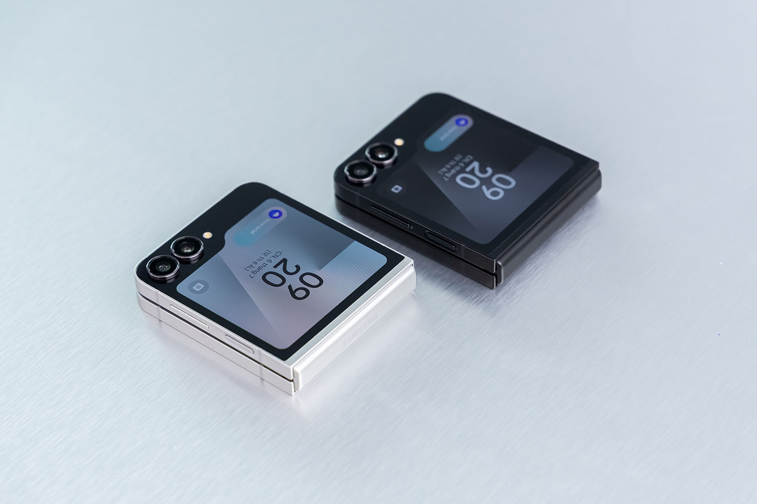 Samsung Galaxy Z Flip7 Cách mạng thiết kế gập cùng sức mạnh AI tối thượng