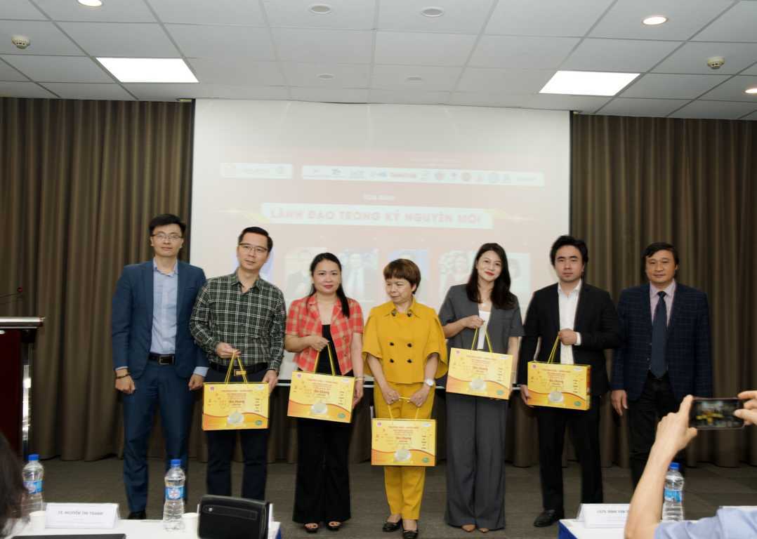 SALEPRO Tổ chức Tọa đàm Lãnh đạo Trong kỉ Nguyên mới 